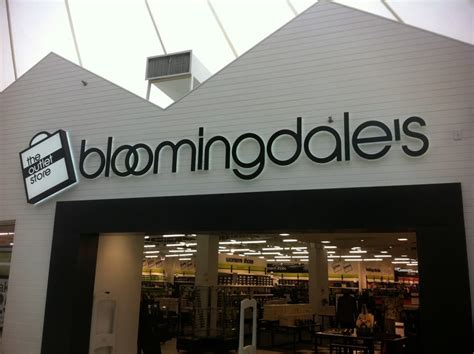 bloomingdale's outlets.